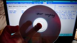 boot with iboot-legacy in DVD drive