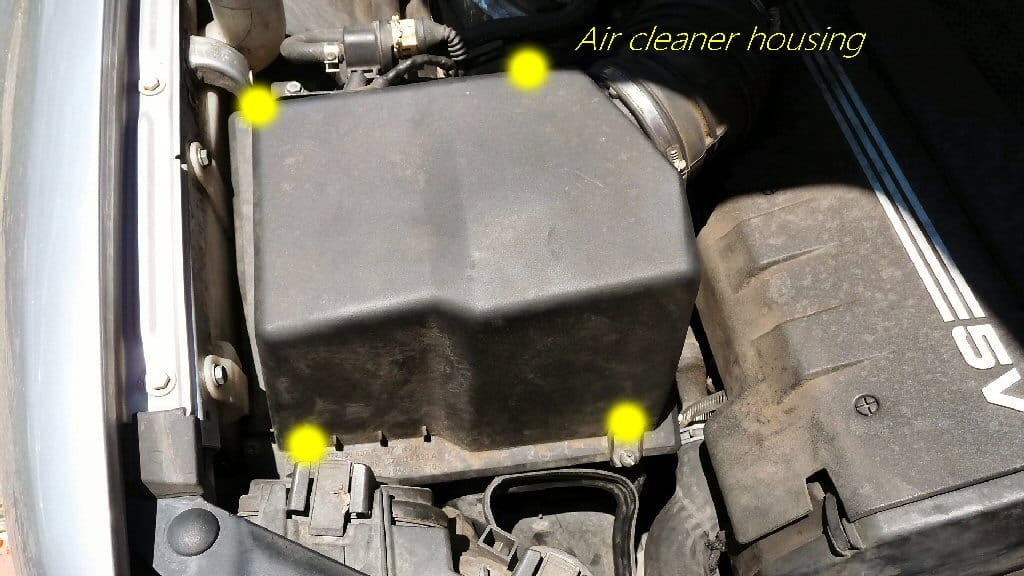 Air cleaner housing top screws (4)