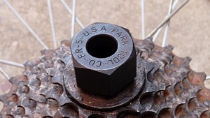 sprocket removal tool fitting