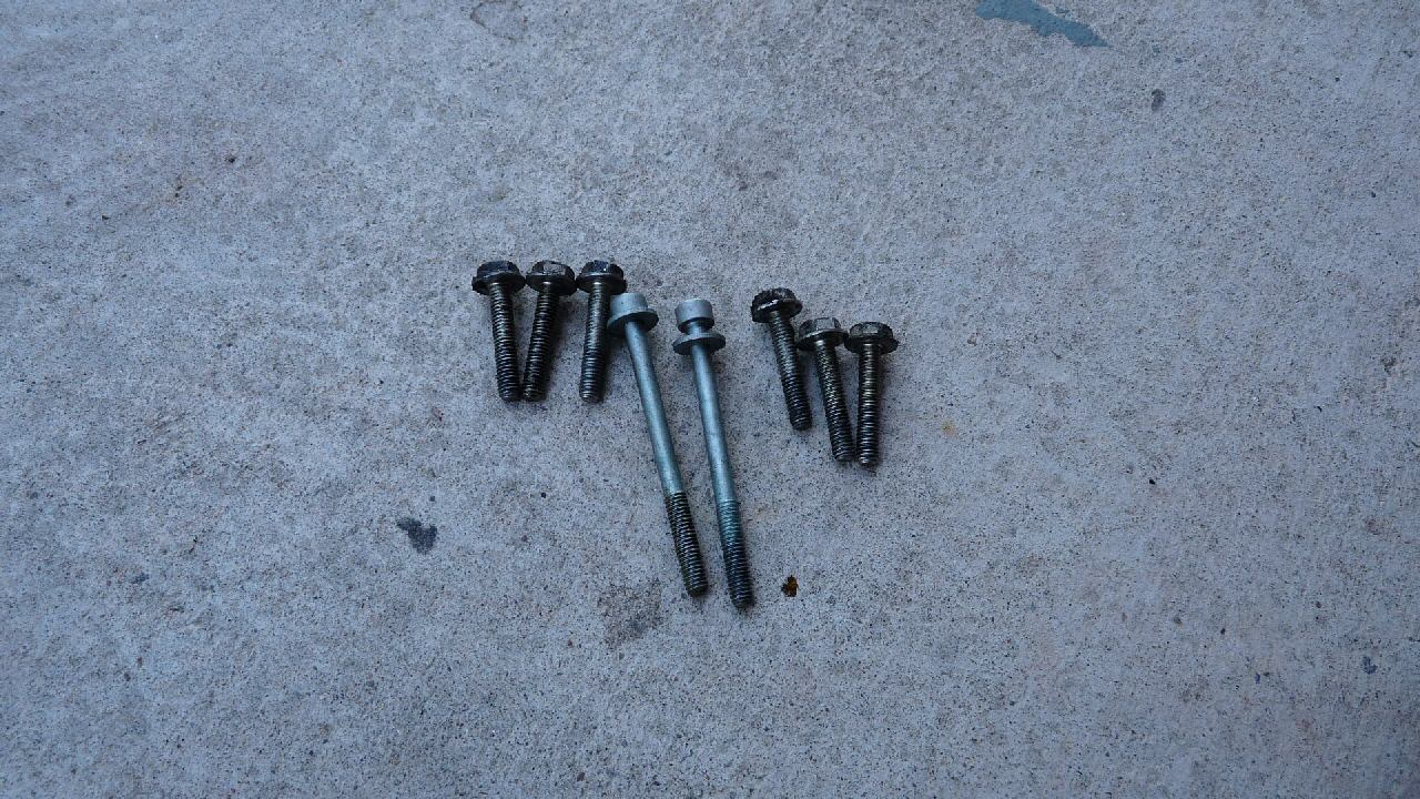 8 bolts: 6 10mm hex cap and 2 hex 6-8mm