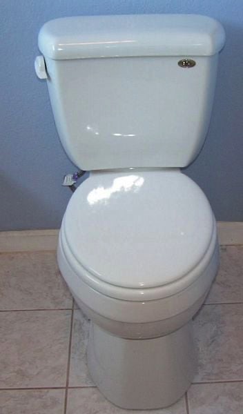 elongate toilet