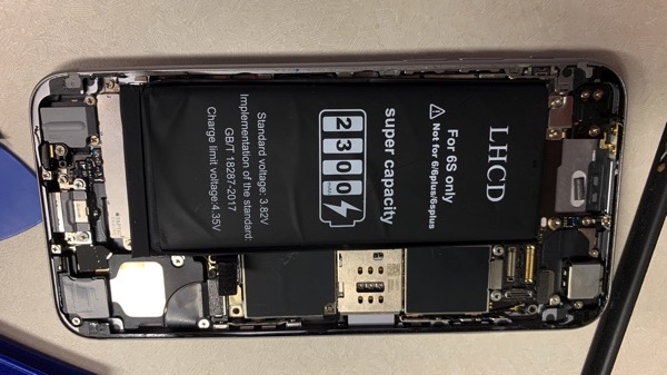 Replace Battery On iPhone 6s